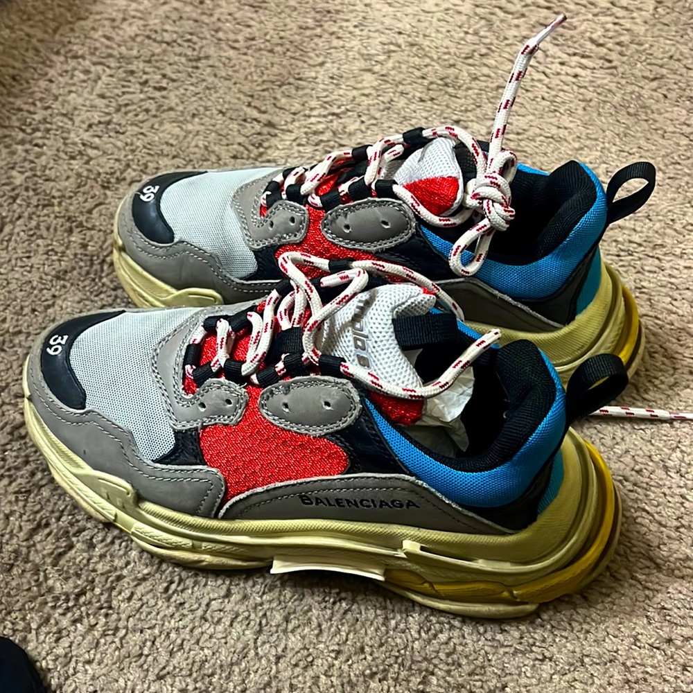 Balenciaga Triple S EU39